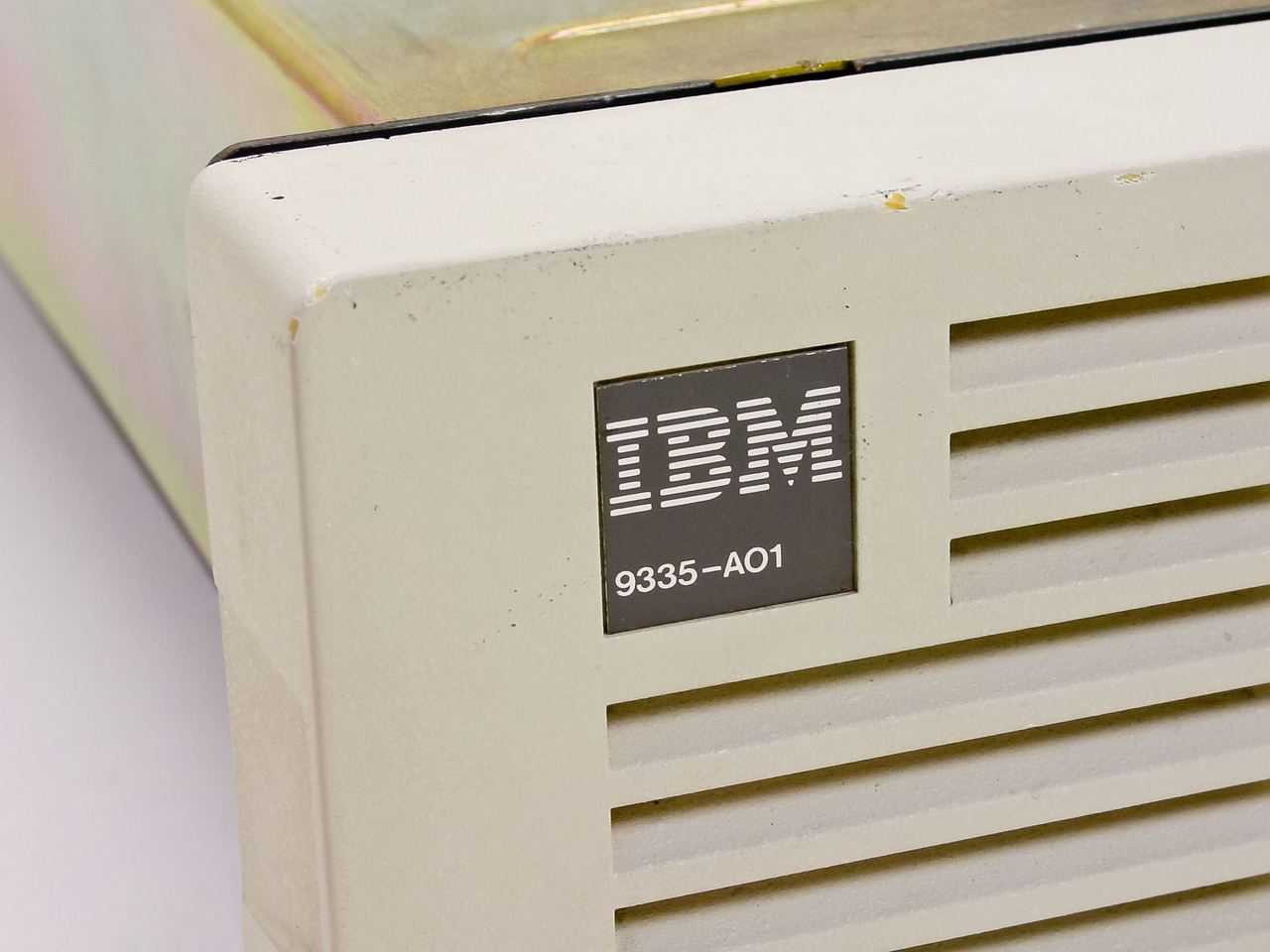 IBM 9335-A01 Direct Access Hard Drive Storage Subsystem Controller