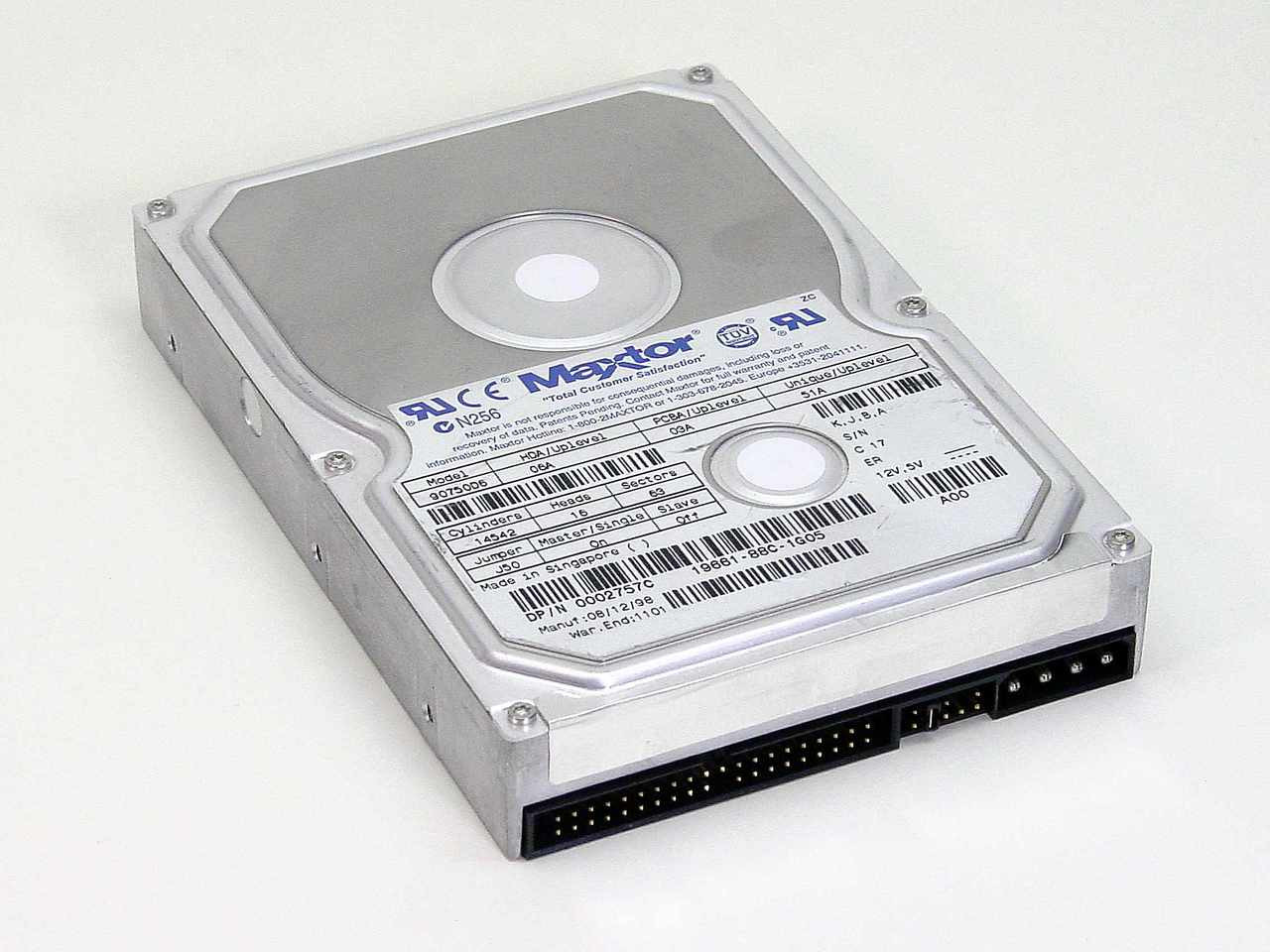 自作静音PC／i5 3470／SSD180GB／MEM16GB／R7 250 自作静音PC