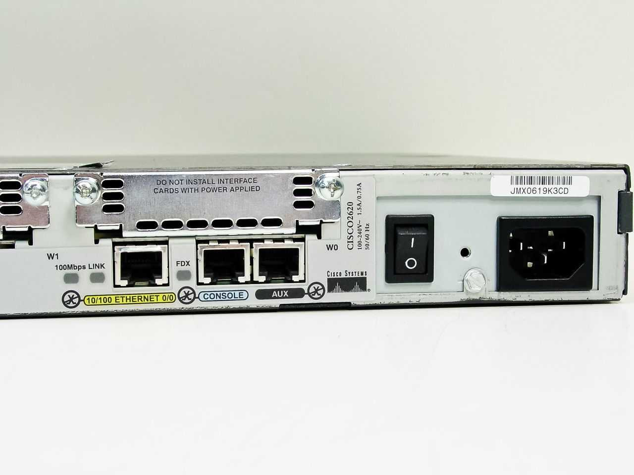 Cisco CISCO2620 2600 Series Network Router w/Faceplate 100-240V 1.5A/0 ...