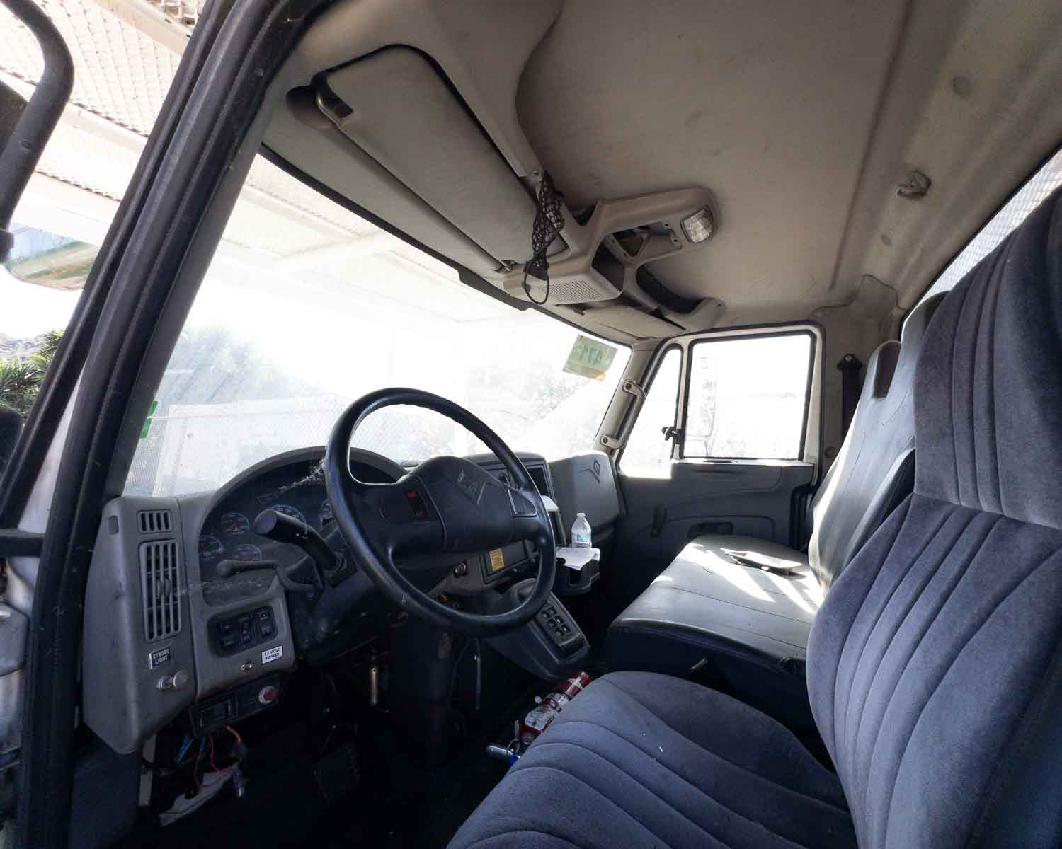 International Bucket Truck 2012, 26ft Flatbed Hi Ranger 65' Boom, 4 ...