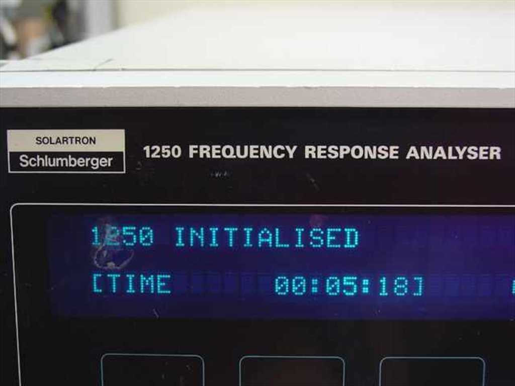 Schlumberger 1250 Solartron Frequency Response Analyzer
