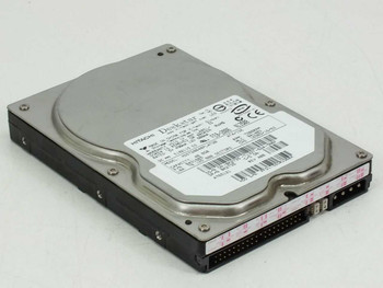Hitachi Deskstar HDS728040PLAT20 – angled view showing IDE and power connectors on rear edge with label visible