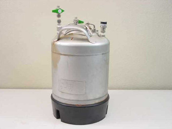Alloy Products Corp 9-liter T316L stainless steel pressurized liquid vessel – right-side view showing body, black base, and top fittings