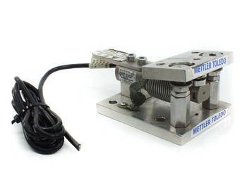 Mettler Toledo MTB-50 load cell mounted in 0972 ULTRAMOUNT weigh module assembly with cable attached – front three-quarter view