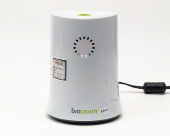 Biocision ThawSTAR CFT2 thawing system – front-right view showing Biocision logo, E043 asset label, ventilation ring, and connected DC power cable