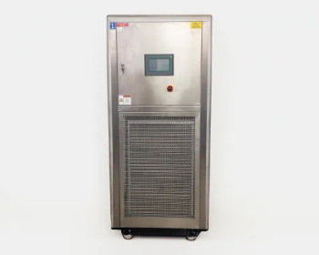 Lneya Sundi-1A15 chiller direct front view showing full stainless steel enclosure, HMI panel, emergency stop button, and lower mesh condenser section