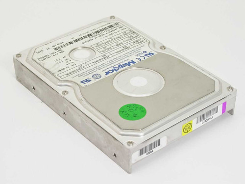 Maxtor 82559A4 2.5GB IDE hard drive – angled top/side view showing label and rear connector edge