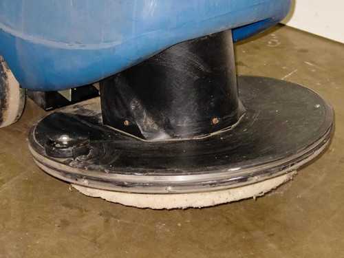 Windsor L2020D Lightning Floor Burnisher close-up of burnishing pad and pad driver from below