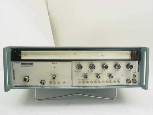 Singer Alfred 6608EDA Sweep Oscillator direct front panel view showing Singer branding, Alfred Sweep Oscillator Model 6600 submodule, and BNC connectors