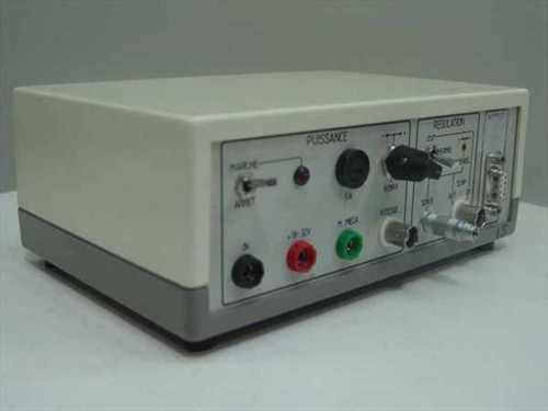 Brushless 3-phase motor controller front panel showing PUISSANCE power section, MARCHE/ARRET switch, 5A current label, VITESSE speed knob, REGULATION section, and banana jacks