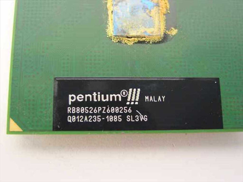 Intel Pentium III SL3VG CPU label closeup showing OPN RB80526PZ600256 and S-spec SL3VG