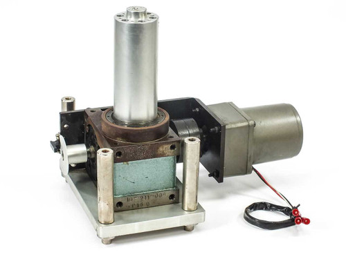 Tung Lee 4RK25GN-C motor and 1U-211-008-P160 indexing drive assembly – front-right view showing output shaft, bearing housing, lead wires with spade connectors