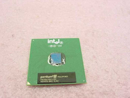 Intel Pentium III SL45Z 733MHz Coppermine CPU — top face showing Intel and Pentium III branding with heat spreader