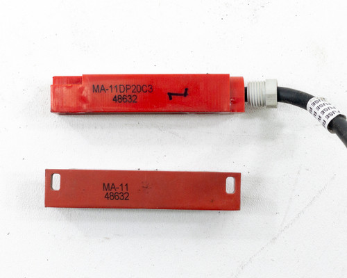 Omron MA-11DP20C3 safety switch top label showing model number and reference 48632, with black cable and MA-11 actuator below