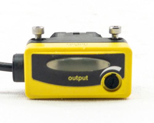 Banner QS30D sensor front view with QS30D and 10-30V DC label visible on yellow housing