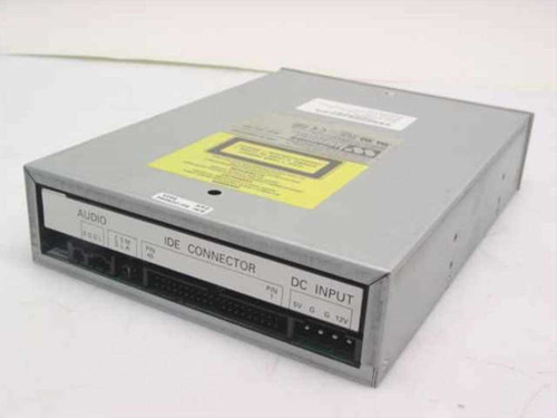 Wearnes Peripherals CDS-2420 CD-ROM drive – rear view showing 40-pin IDE connector, analog audio header, and 4-pin DC power input