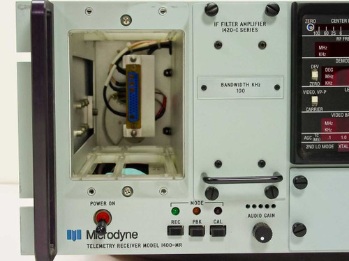 Microdyne 1400-MR front panel close-up showing 1420-I IF Filter Amplifier plug-in (100 kHz bandwidth) and power/mode controls