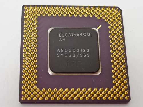 Intel Pentium SY022 A80502133 — bottom view showing gold pin array and die lid marked A80502133 SY022/SSS iCOMP 111.0