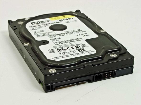 Western Digital WD400BD 40GB SATA Caviar hard drive – top label and rear SATA connector view