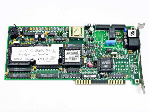 Zoom VFPV32BIS ISA modem card – top-down view showing chip markings, COM port settings sticker, and handwritten setup notes