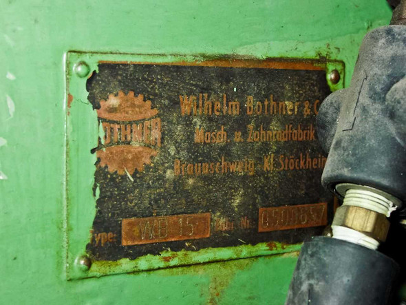 Wilhelm Bothner WB15 manufacturer nameplate showing model WB15 and serial number, Braunschweig Germany