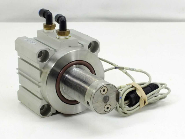 SMC CDQ2KB80-UIA980 compact pneumatic cylinder – angled front view showing piston face, O-ring seal, and sensor cable