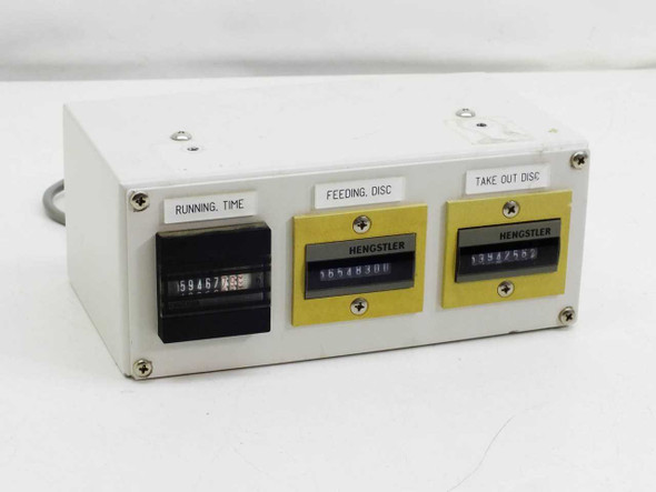 Hengstler 891321 electromechanical counter panel front view showing Running Time, Feeding Disc, and Take Out Disc counters