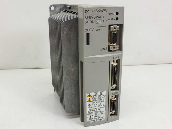 Yaskawa SGDL-04AP Servopack servo drive – front panel showing model label, 200V CLASS marking, CN3 DB9 connector, POWER and ALARM indicators