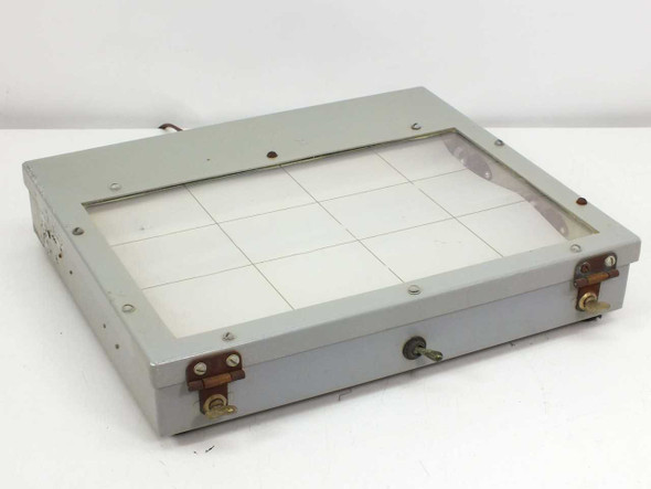 LCD Co 9000-S6401-73816 fluorescent window light box top view, lid closed, fixture off showing 11x7 inch grid window panel