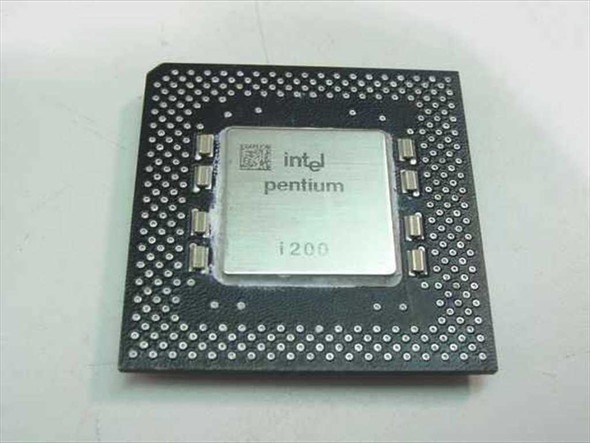 Intel Pentium i200 processor front view showing Intel Pentium branding and ceramic heat spreader