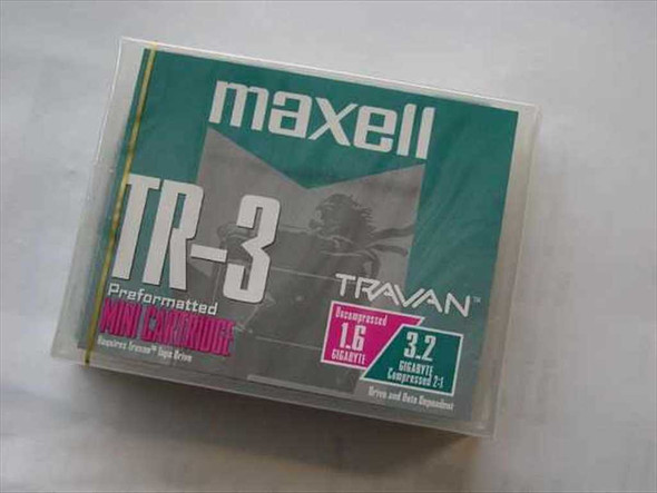 Maxell TR-3 Travan Mini Cartridge front label showing 1.6 GB uncompressed and 3.2 GB compressed capacity