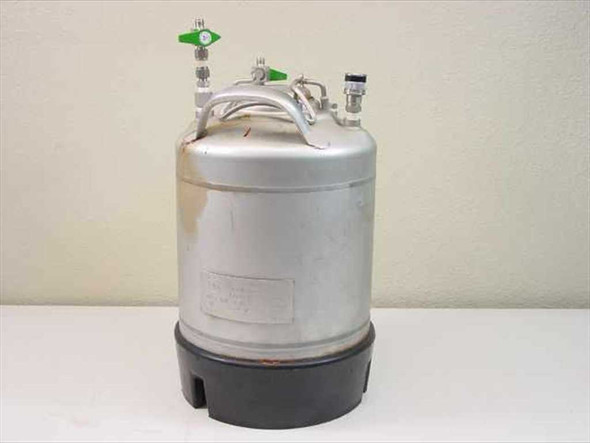 Alloy Products Corp 9-liter T316L stainless steel pressurized liquid vessel – right-side view showing body, black base, and top fittings