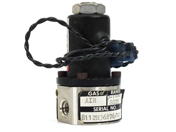 Brooks 5835-B1G5E1 MKS 251-1000 mass flow control valve — rear label showing Gas: AIR, Range: 0-1000 SCCM, and serial number plate
