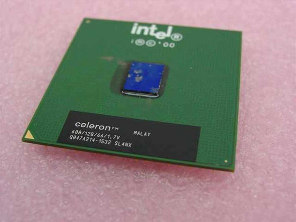 Intel Celeron SL4NX 600MHz CPU top view showing Intel and Celeron labels with 600/128/66/1.7V spec markings