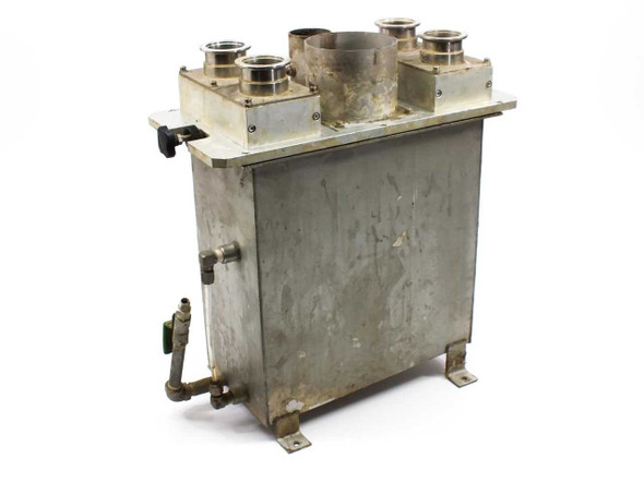 Aluminum vacuum fluid chamber with DN40KF NW-40 upper flanges and side valve hardware — front-right 3/4 view