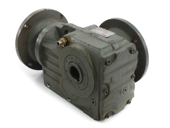 Teguosi TAF37-NA26 gear reducer – rear three-quarter view showing input flange, hollow bore output, and oil fill fitting
