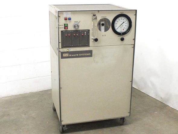 M&W Systems RPC17-A-C-DI-CD-LI-AA5 Flowrite Recirculating Chiller – front panel view showing controls and pressure gauge