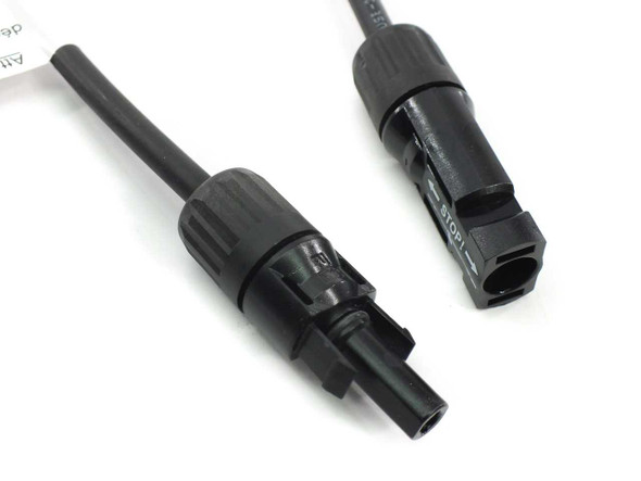 Close-up of Onamba PVU-B48-022 MC4 male and female connectors showing locking collar and contact openings