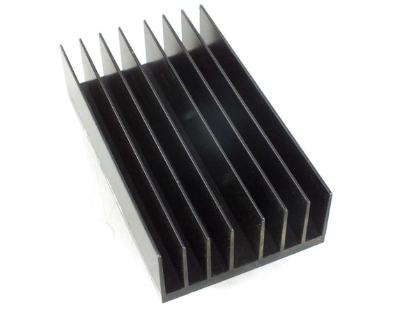 Watlow 18-6006 SSR heatsink – rear view showing black anodized aluminum fin array, 5.5 x 3.125 x 1.5 inch