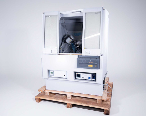 PANalytical X'Pert Pro XRD 3040/60 diffractometer front view with cabinet doors closed, mounted on pallet