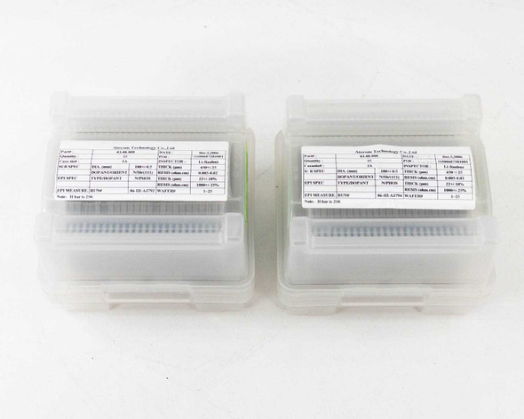 Atecom Technology silicon wafer cassettes – front view showing specification labels on both carriers
