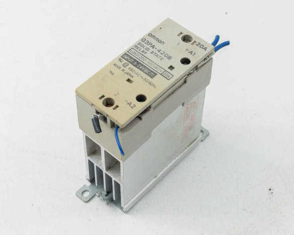 Omron G3PA-420B Solid State Relay front-angle view showing relay module mounted on integrated aluminum heat sink with blue and red lead wires