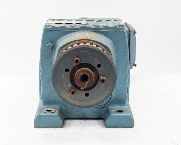 SEW-EURODRIVE R67DT80K4TN gear motor output flange face-on view showing mounting holes and hub