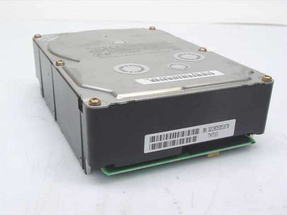 Quantum Atlas III 18.2GB SCSI hard drive – rear and side view with serial number label visible