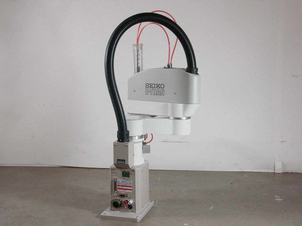 Seiko TT8450 D-Tran SCARA Robot — right side view showing full arm assembly, conduit routing, and base column