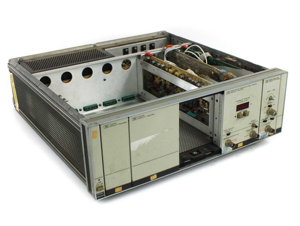 HP 8080A Main Frame Chassis with 8092A, 8093A, 15400A & 15401A Plug-Ins - As Is