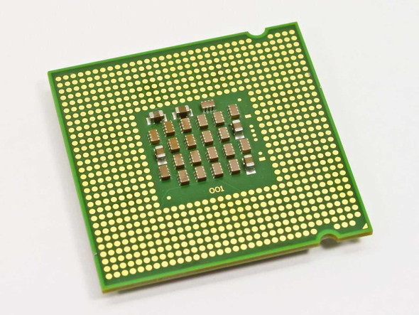 Intel Pentium 4 630 SL7Z9 CPU – underside view showing LGA775 contact pads and PCB