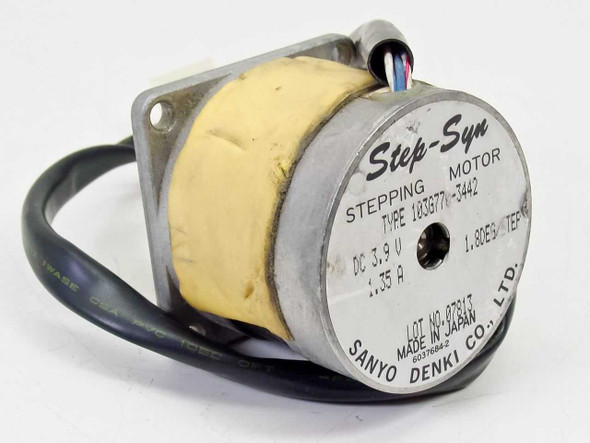 Sanyo Denki Step-Syn 103G770-3442 stepping motor – label side showing DC 3.9V 1.35A 1.8 Deg/Step rating plate