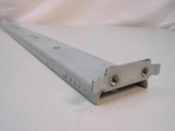 Compaq 187360-001 rack rail close-up showing threaded mounting holes at end bracket