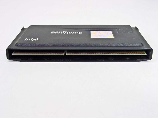 Intel Pentium II SL265 266MHz CPU – angled side view showing Slot 1 edge connector contacts and cartridge profile